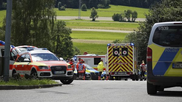 A shooting in Germany linked to a domestic dispute leaves 3 dead, 2 wounded