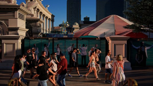 Las Vegas Heat Breaks Records and Stuns Even the Forecasters