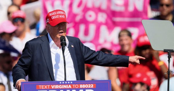 Trump holds rally in Florida as running mate suspense builds