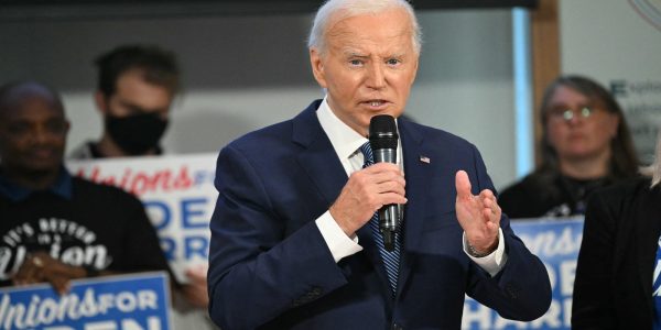 Biden faces crucial day to answer critics amid growing Democratic dissent: Live updates