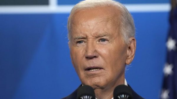 Biden mistakenly refers to Harris as ‘Vice President Trump’