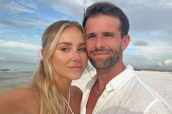 Bachelorette Alum Jed Wyatt Marries Ellen Decker in Tennessee Wedding Ceremony