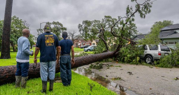 Beryl live updates: At least 4 dead, more than 2 million power outages reported in Houston area