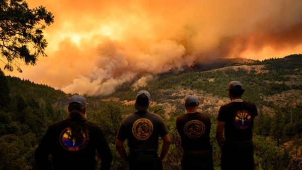 California’s Park Fire destroys buildings and forces thousands to flee as a fast-moving fire ravages Canadian tourist town