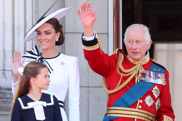 Kate Middleton and King Charles Received 27,000 Messages of Well-Wishes amid Their Cancer Diagnoses