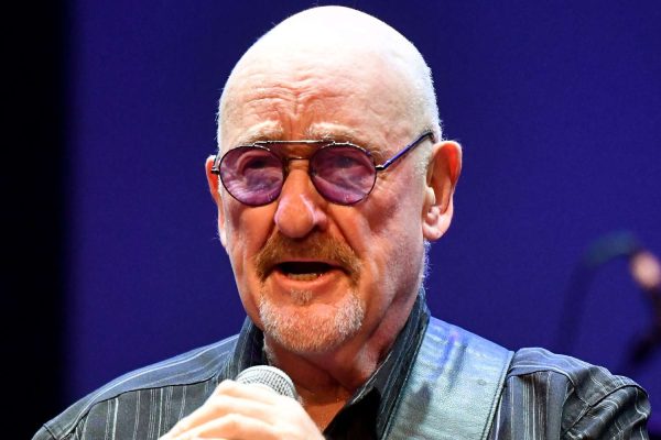 Traffic’s Dave Mason Cancels 2024 Tour Due to ‘Serious Heart Condition’ Requiring ‘Immediate Medical Attention’