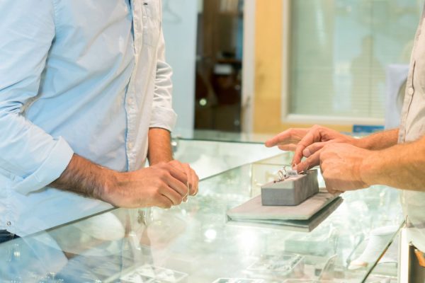 Man Proposes With $80 Ring, Fiancée Hurt That ‘She Wasn’t Worth Spending a Full Paycheck’